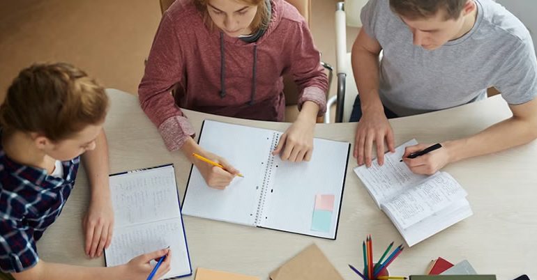 abbla idiomas - Los errores más comunes del alumnado en las clases de inglés Sevilla: aprende cómo evitarlos