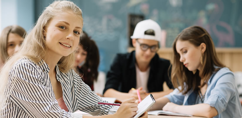 abbla idiomas -Academia Cambridge: aprende inglés con confianza